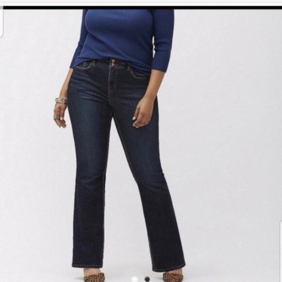 Lane Bryant Distinctly Boot Blue 5-Pocket Jeans - Picture 1 of 11